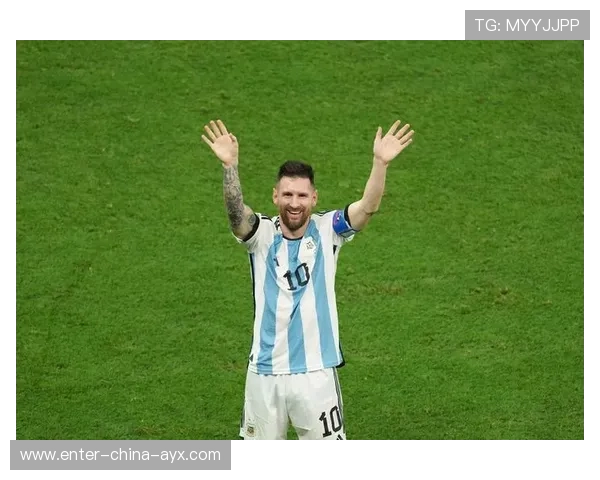 阿贾克斯盯梅西式灵魂中场：足球盛世下的战术隐喻