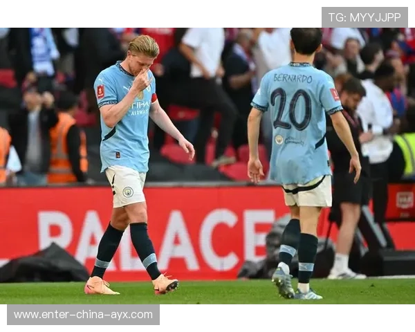 曼城前场轮转不露破绽