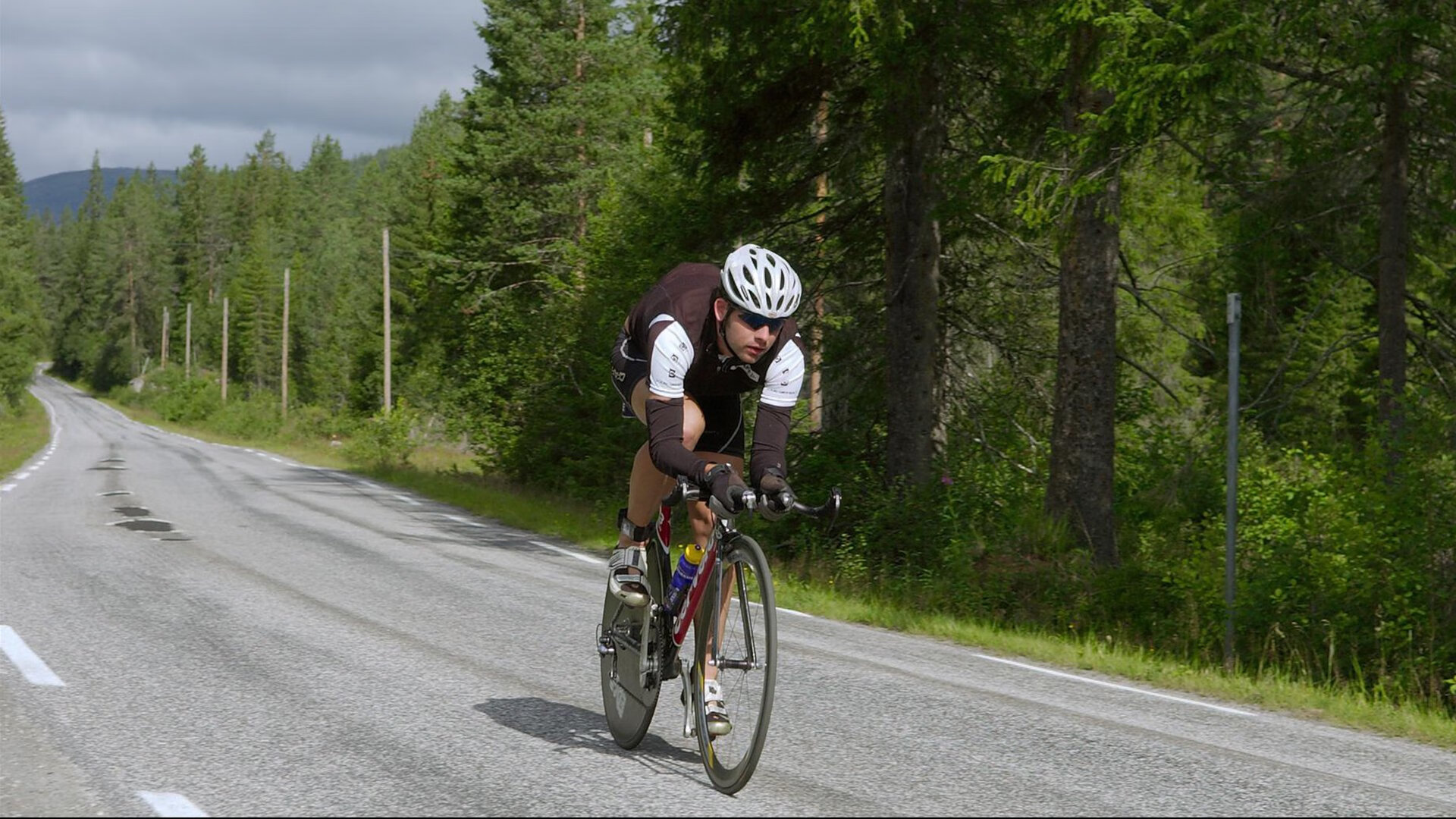 _夜空跑步：星光伴我行_，夜空星光闪耀图片